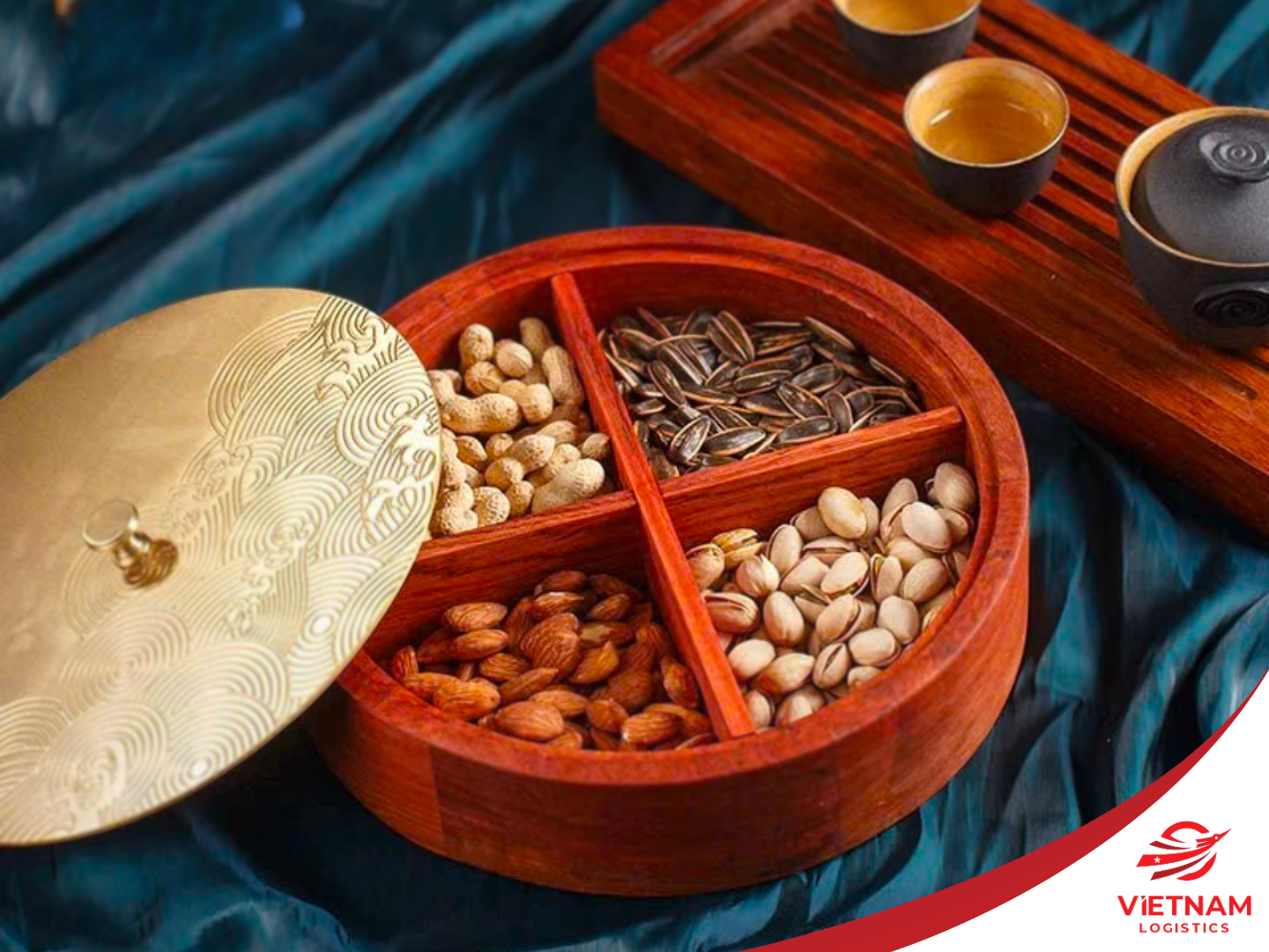 Khay đựng mứt Tết gỗ